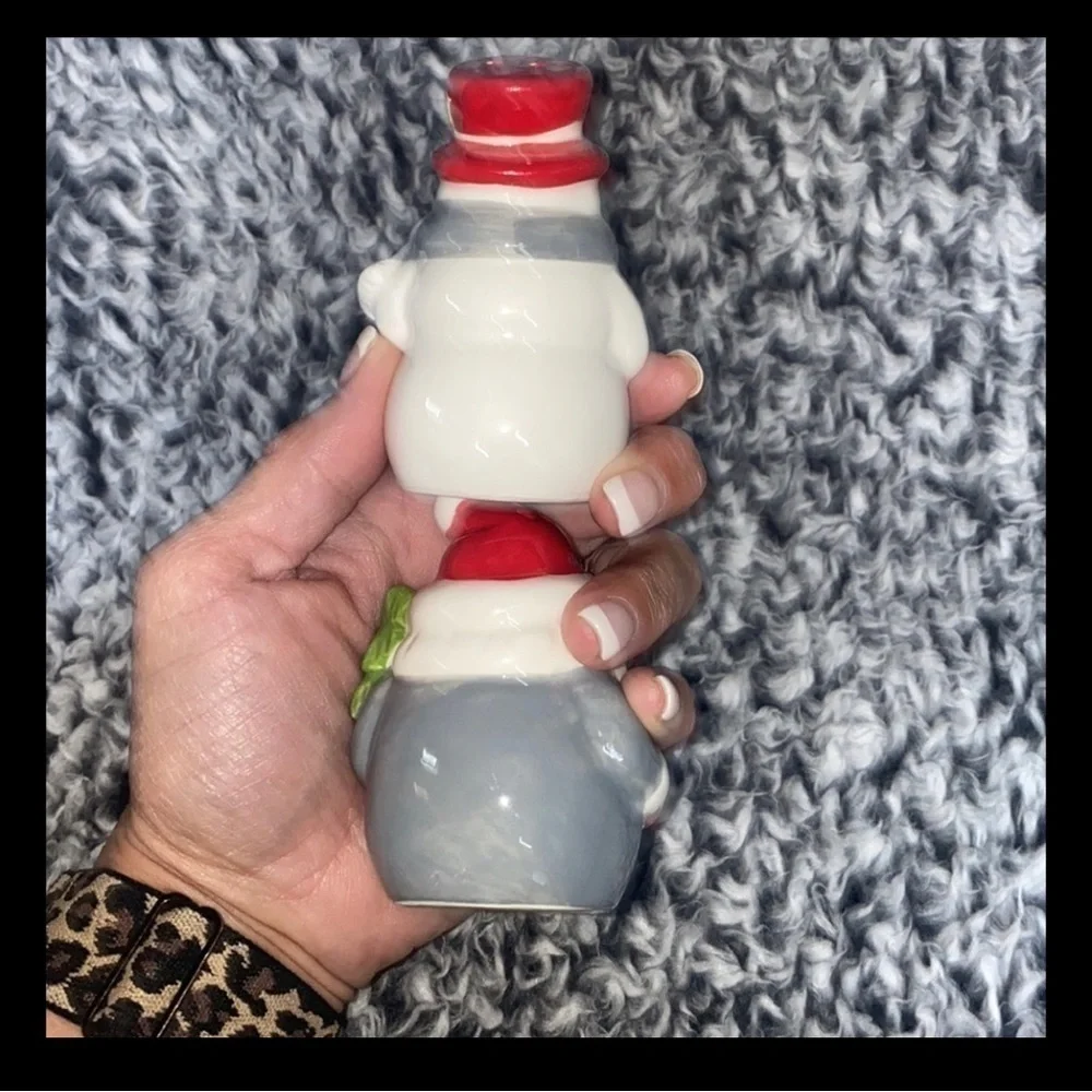 Santa Claus & Snowman salt & pepper shakers - Christmas table NWT